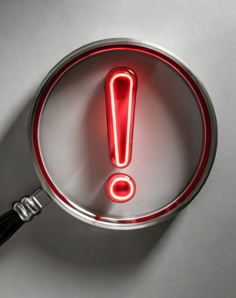 magnifying-glass-pointing-target (2)_2_2_2